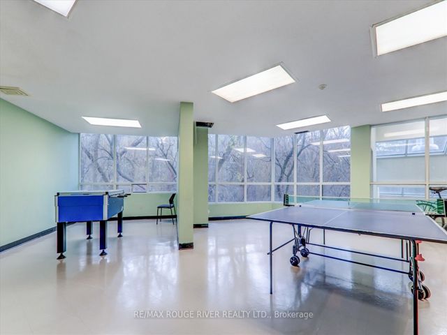 903 - 3050 Ellesmere Rd