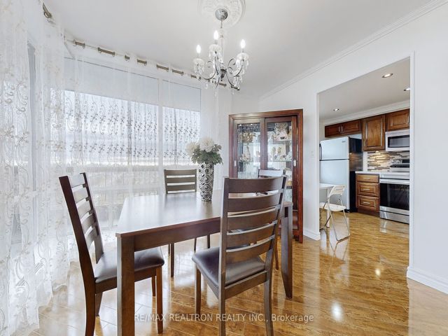 1706 - 135 Antibes Dr