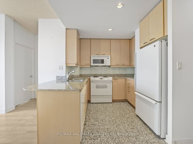426 - 50 Power St