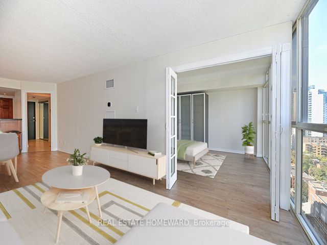 2104 - 15 Maitland Pl