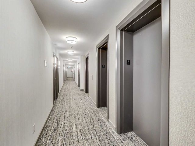 2104 - 15 Maitland Pl