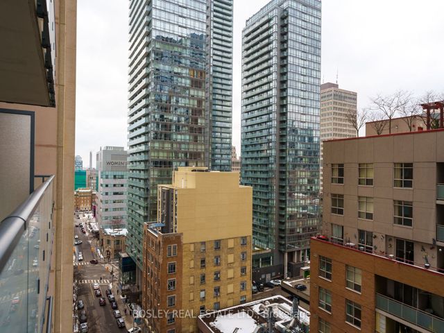 1206 - 15 Grenville St