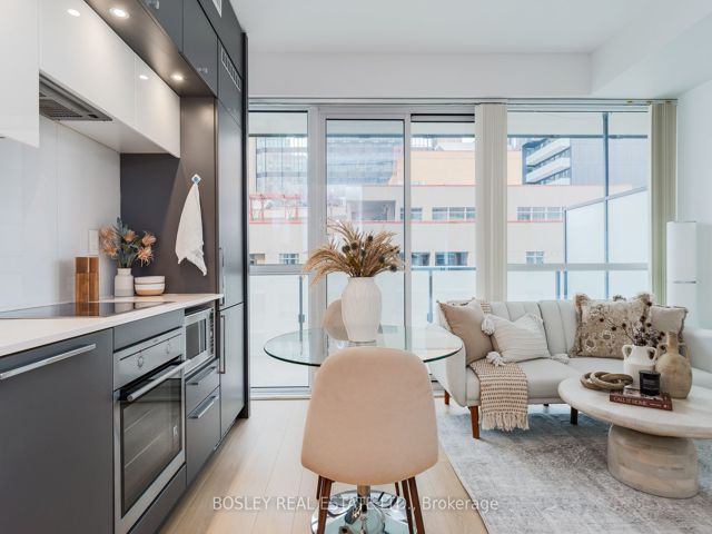 1206 - 15 Grenville St