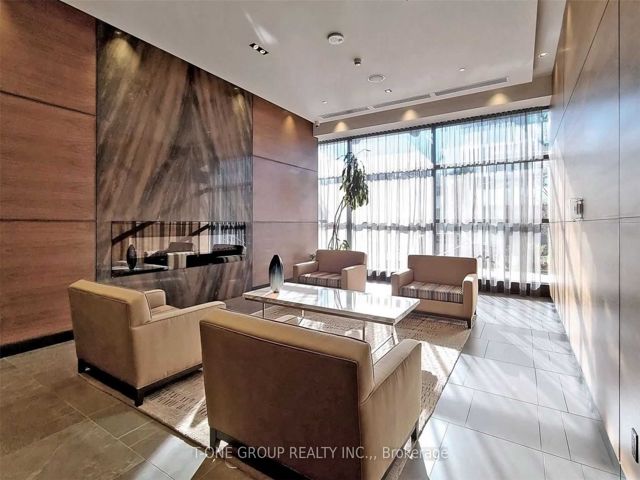 306 - 2 Anndale Dr