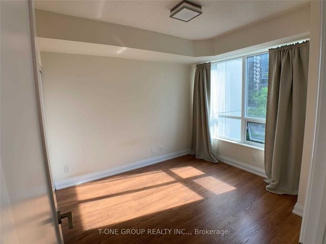 306 - 2 Anndale Dr