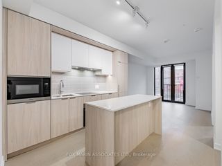 209 - 123 Portland St