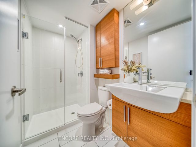 706 - 25 Capreol Crt