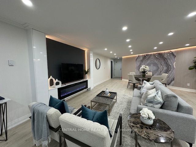 2502 - 85 Skymark Dr