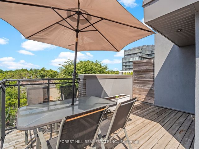 112 - 483 Dupont St