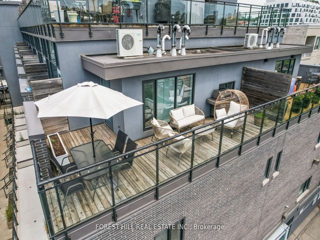 112 - 483 Dupont St