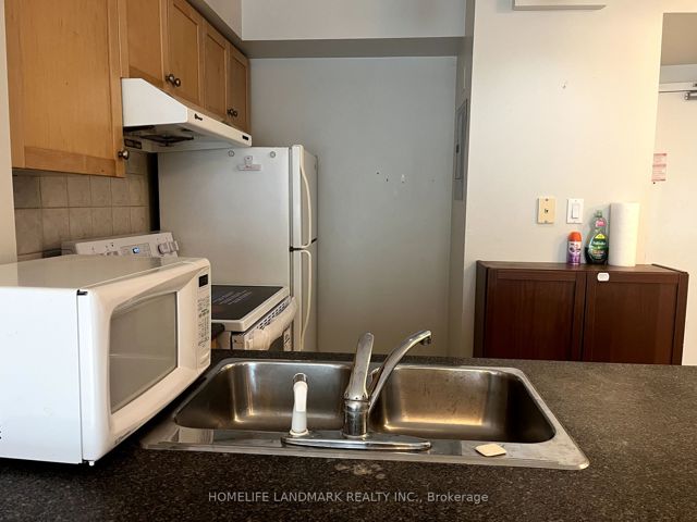 620 - 650 Queens Quay W