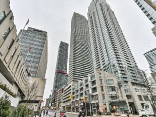 4003 - 2221 Yonge St