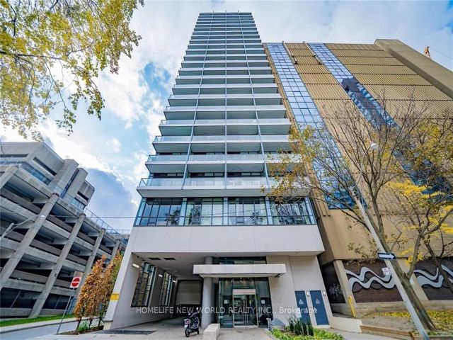 1804 - 210 Simcoe St