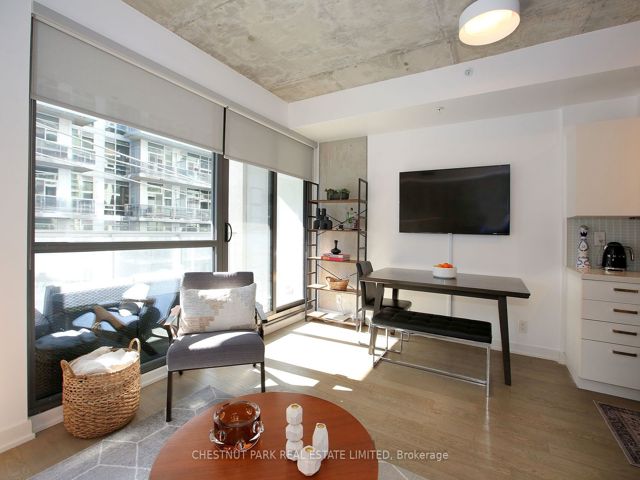 310 - 39 Brant St
