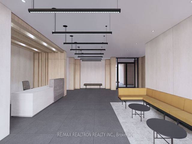 407 - 664 Spadina Ave
