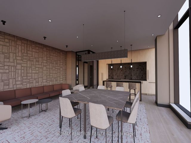 407 - 664 Spadina Ave