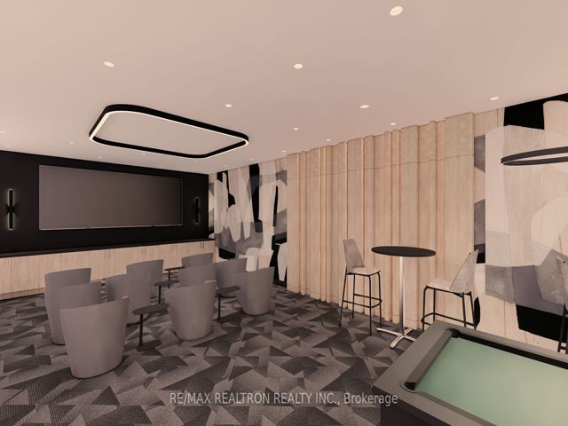 407 - 664 Spadina Ave