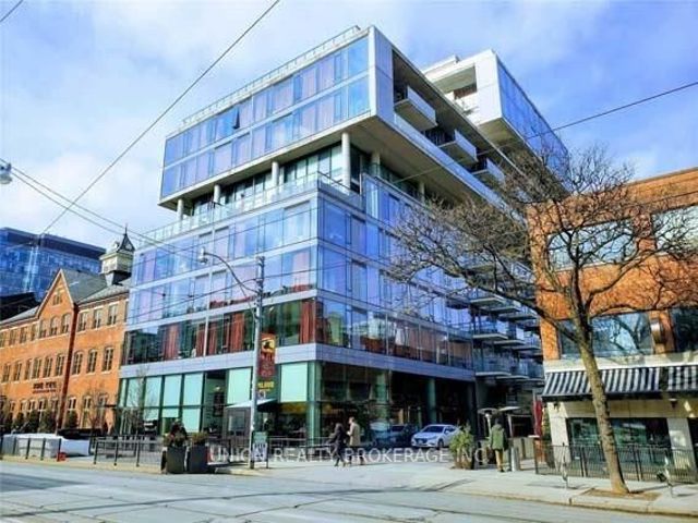 222 - 560 King St W