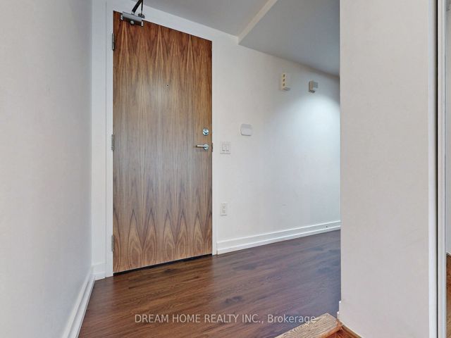 TH01 - 62 Dan Leckie Way
