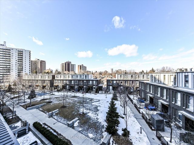 309 - 150 Fairview Mall Dr