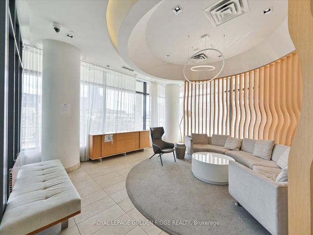 309 - 150 Fairview Mall Dr