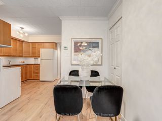 37 - 17 Pembroke St W