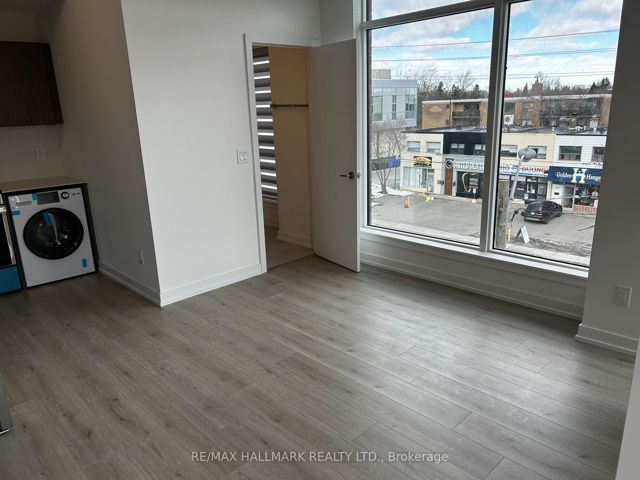 4 - 35-851 Sheppard Ave W