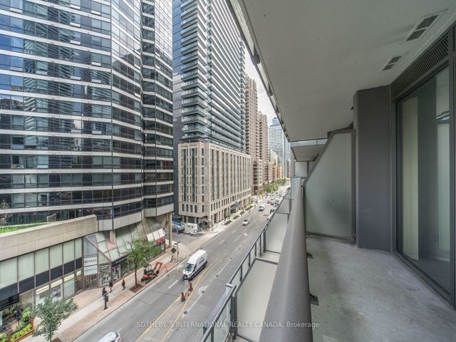 502 - 57 St Joseph St