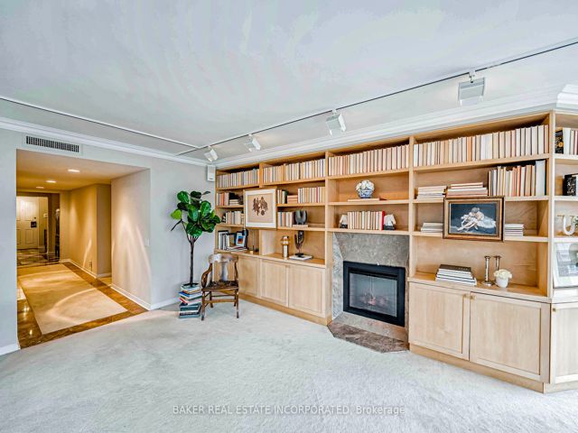 903 - 25 George St