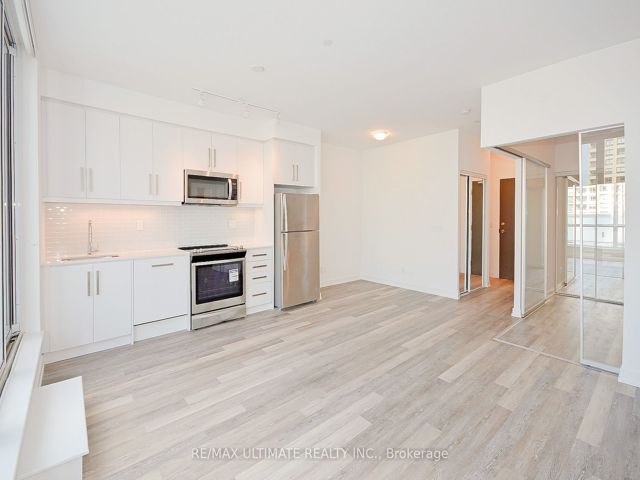 410 - 5180 Yonge St
