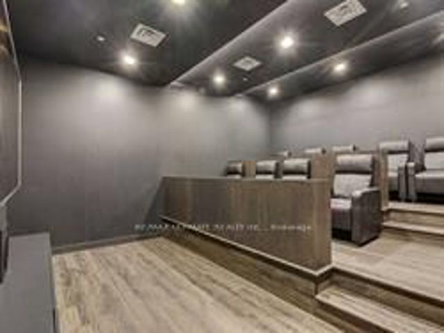 410 - 5180 Yonge St