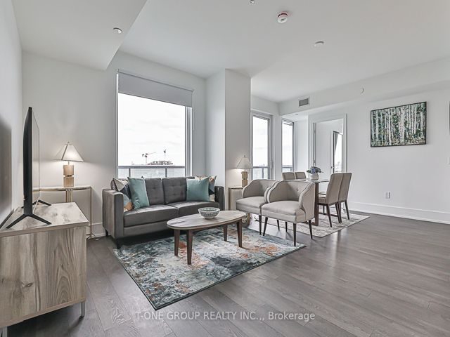 1504 - 480 Front St West St W