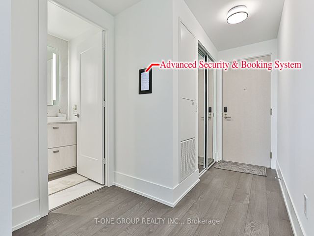 1504 - 480 Front St West St W