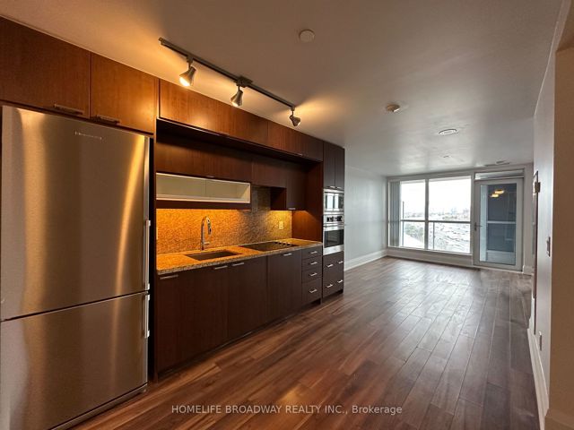 821 - 120 Harrison Garden Blvd