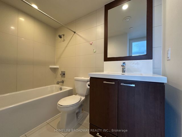 821 - 120 Harrison Garden Blvd