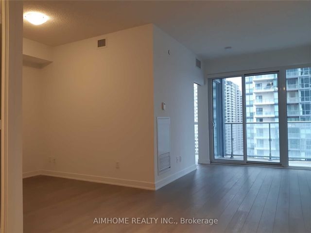 1708 - 5180 Yonge St