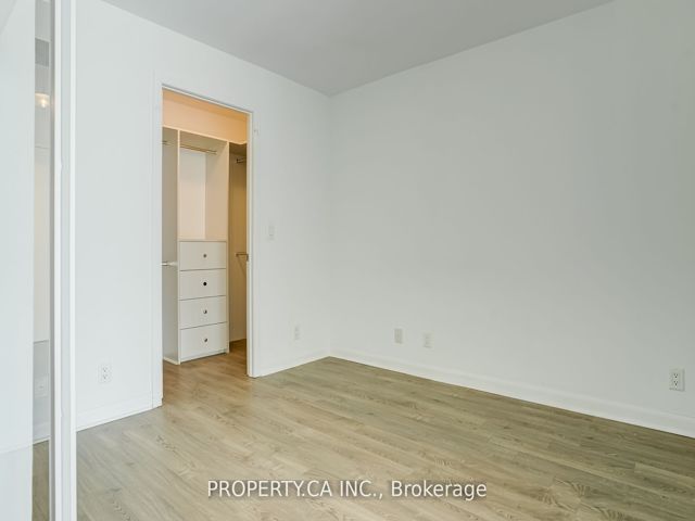 509 - 478 King St W