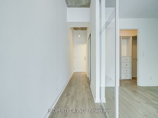 509 - 478 King St W