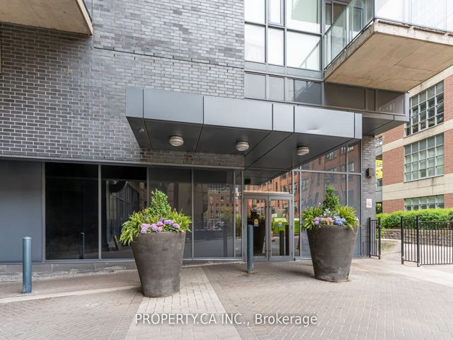 509 - 478 King St W