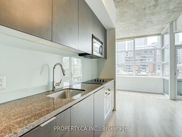 509 - 478 King St W