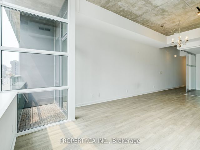 509 - 478 King St W