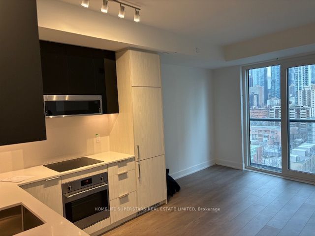 1509 - 308 Jarvis St E