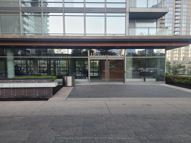 327 - 15 Brunel Crt