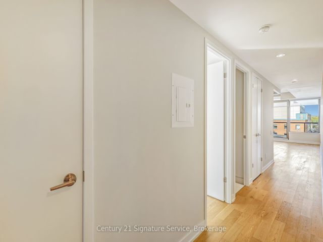 730 - 461 Adelaide St W