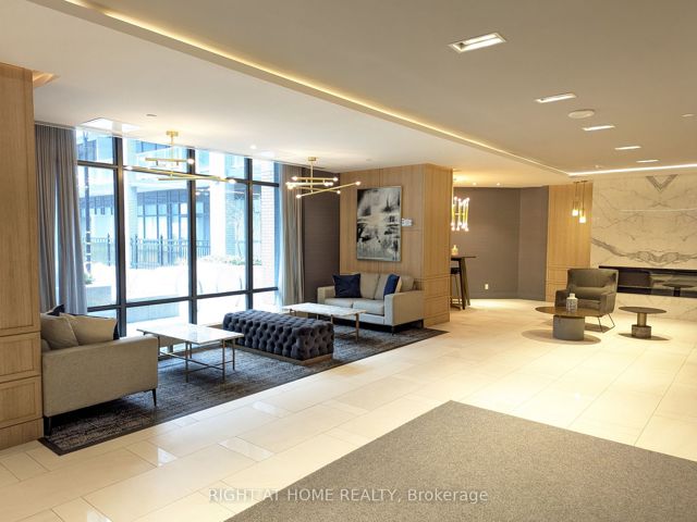 216 - 621 Sheppard Ave E