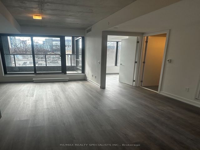 236 - 28 Eastern Ave