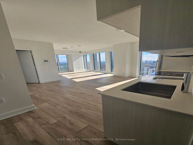2907 - 575 Bloor St E