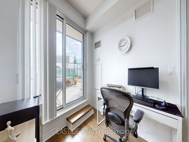 315 - 18 Holmes Ave