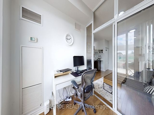 315 - 18 Holmes Ave