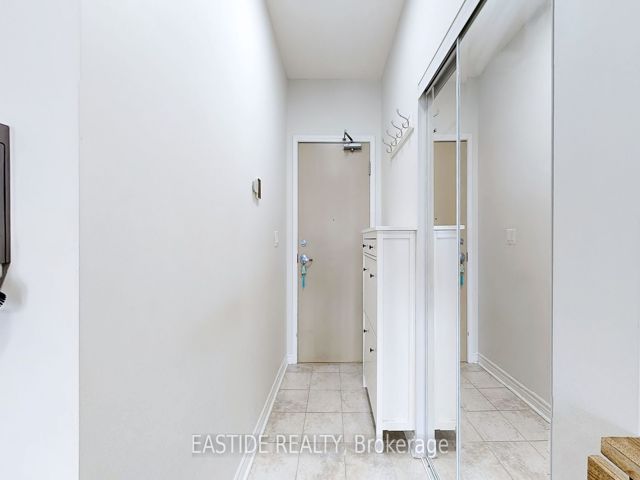 315 - 18 Holmes Ave